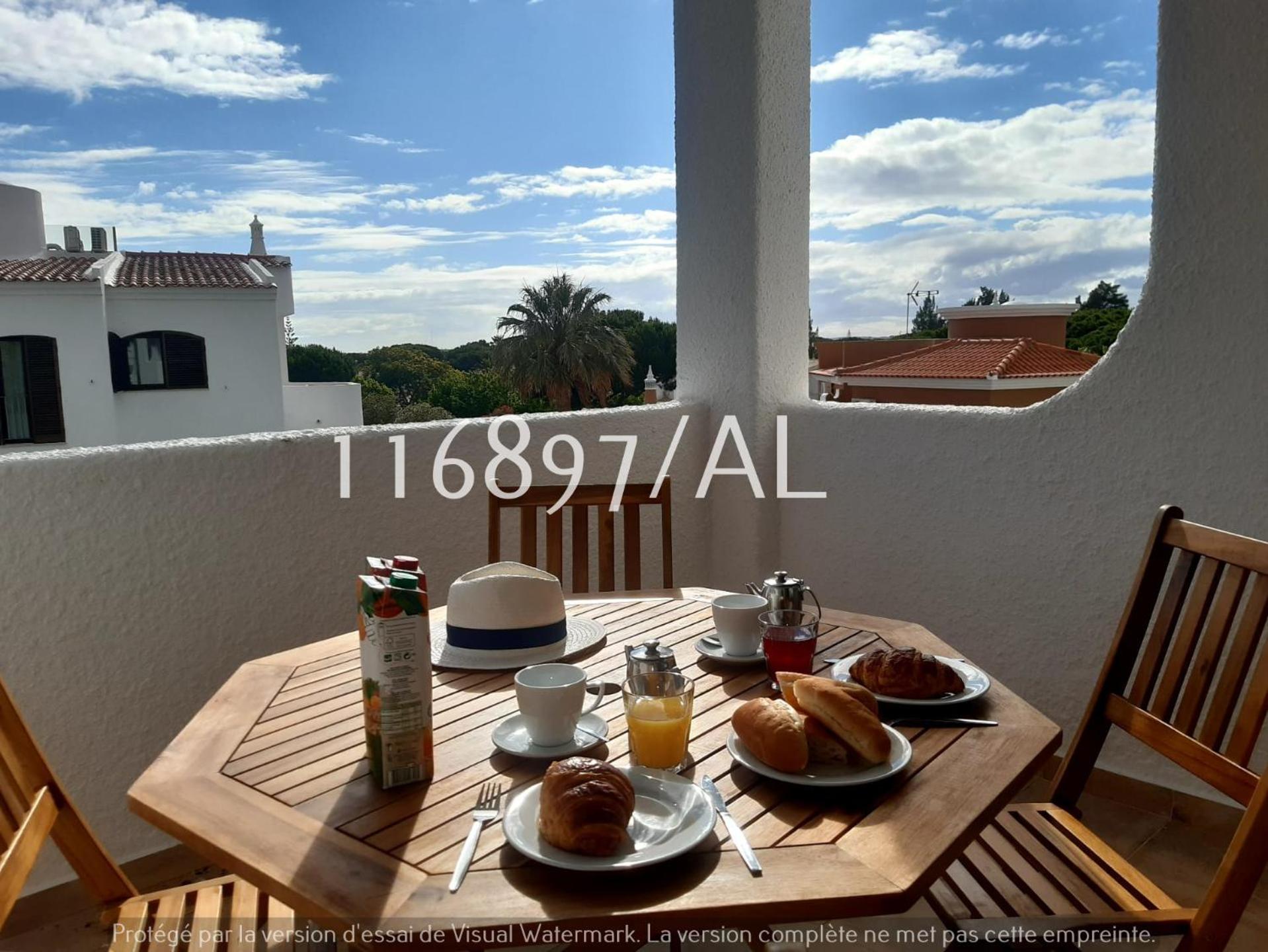 Beach Apartment Terrace ヴィラモウラ エクステリア 写真